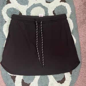 Black skort
